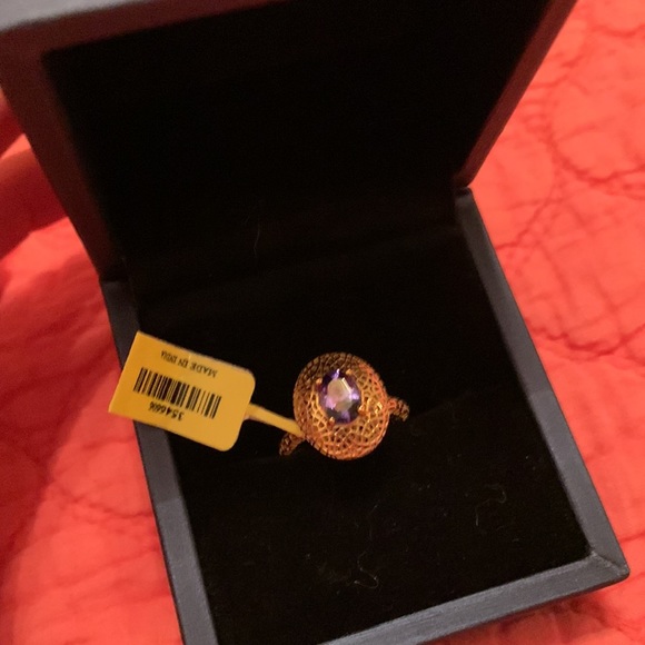 UNIQUE & FABULOUS!! 10k Gold AAA Tanzanite Ring - Picture 8 of 16